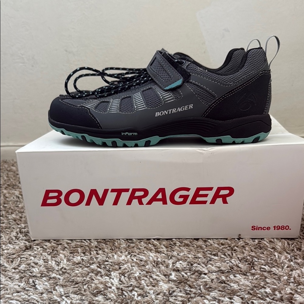 Bontrager Women’s Cycling Shoes - US size 8.5 - Like New